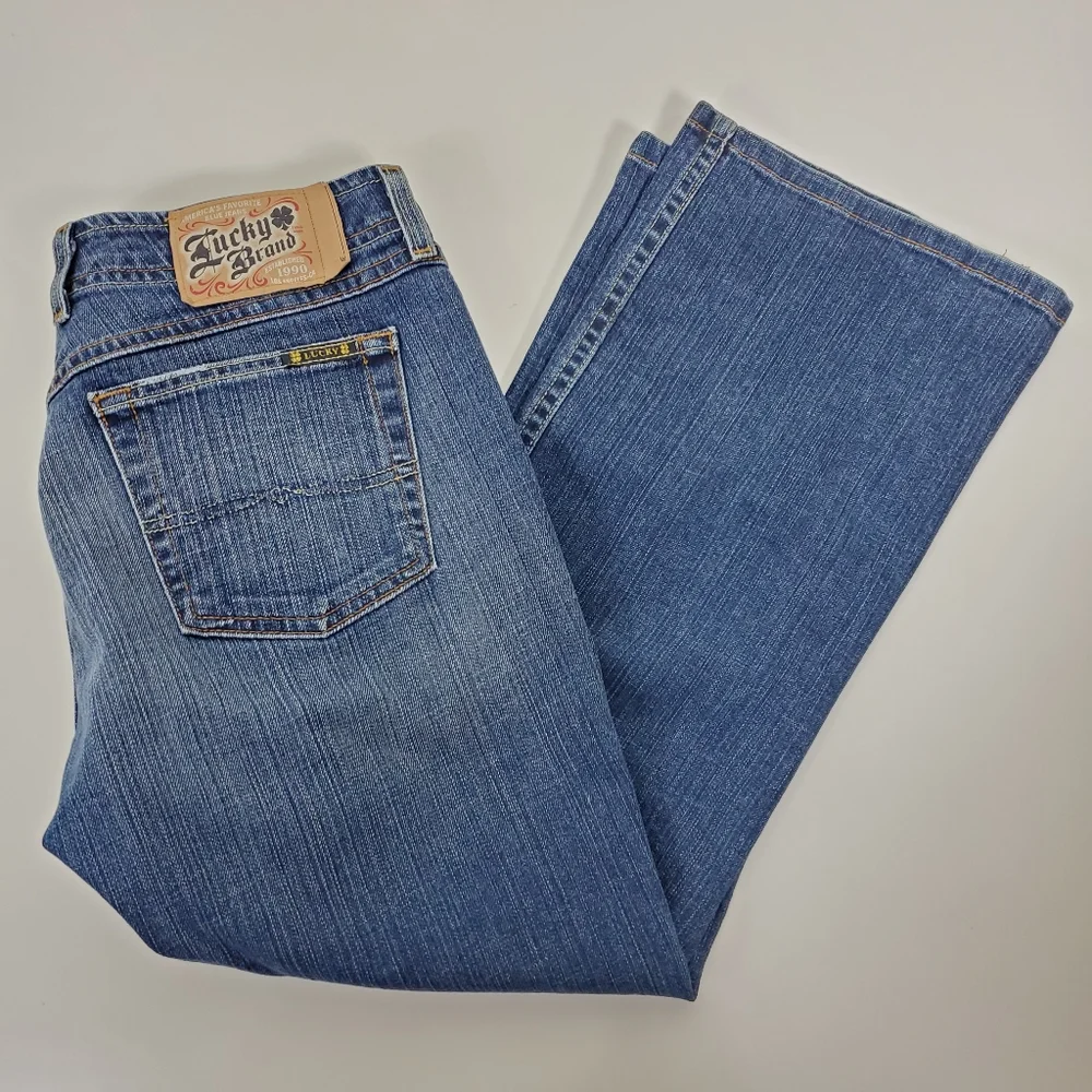 Lucky Brand wonder crop jeans size 28